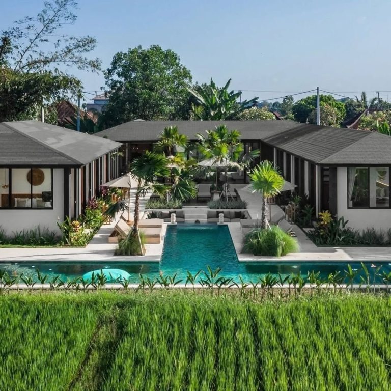 Baja untuk Villa di Bali